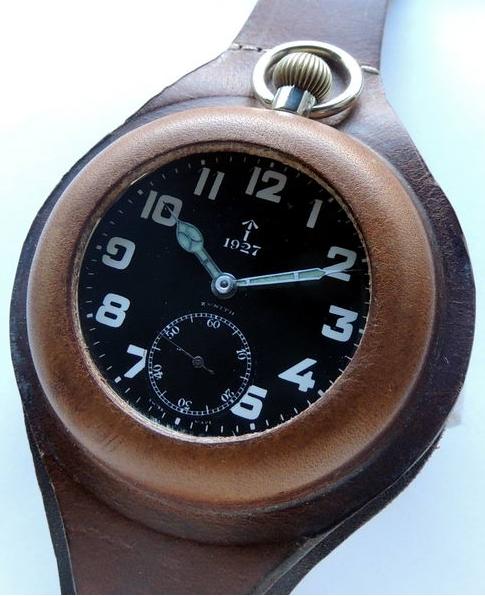 Карманные часы Zenith в наручном ремне. Модель для Королевской армии Великобритании в Индии. Около 1920-х гг. 