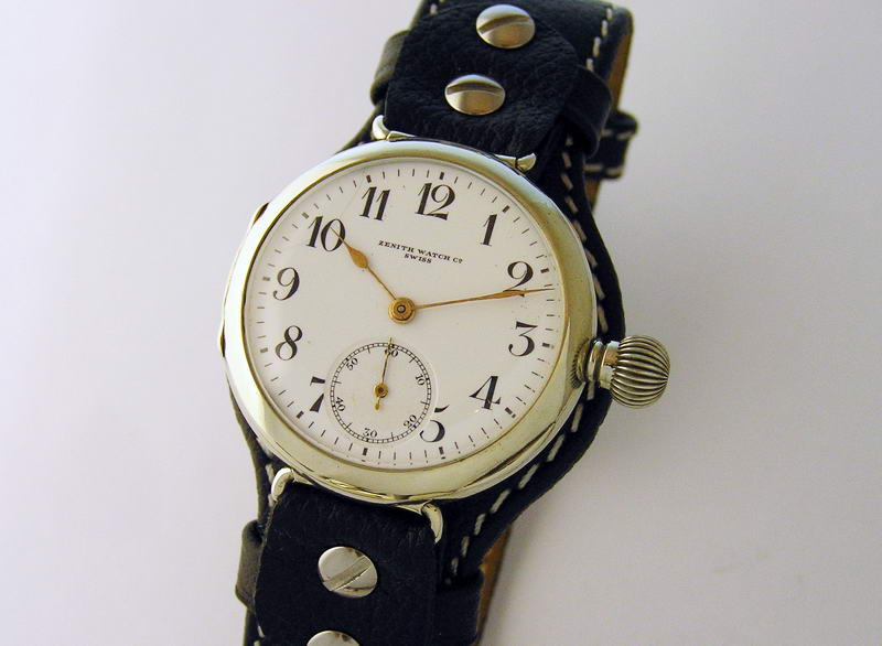 Ранняя модель наручных часов Zenith с крупной часовой головкой. Примерно 1910-1920 гг. 