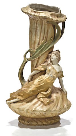 A Royal Dux circa 1900, AUSTRIA