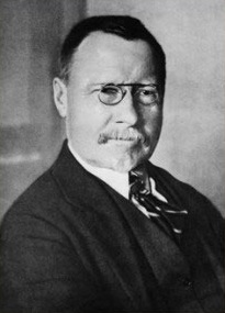 архипов художник биография и творчество. 36d14920cf3e1b1da1c532f634432679. архипов художник биография и творчество фото. архипов художник биография и творчество-36d14920cf3e1b1da1c532f634432679. картинка архипов художник биография и творчество. картинка 36d14920cf3e1b1da1c532f634432679. Абрам Ефимович Архипов (27 августа 1862, деревня Егорово Рязанской губернии – 25 сентября 1930, Москва) – русский живописец, с 1916 года действительный член Академии художеств. Получил образование в Московском училище живописи, ваяния и зодчества под наставничеством художников Перова, Поленова, Прянишникова, Саврасова и Маковского. С 1884 по 1886 годы продолжил обучение в Академии художеств Петербурга в мастерской баталиста Виллевальде. Был одним из учредителей «Союза русских художников» и входил в Товарищество передвижных художественных выставок. Хотя нередко его работы шли вразрез с идейными принципами передвижников. Архипову были чужды присущие им гипертрофированный реализм и пафосный трагизм, которым он предпочитал по-импрессионистски «легкомысленное» и восторженное видение бытия. архипов художник биография и творчество. 36d14920cf3e1b1da1c532f634432679. архипов художник биография и творчество фото. архипов художник биография и творчество-36d14920cf3e1b1da1c532f634432679. картинка архипов художник биография и творчество. картинка 36d14920cf3e1b1da1c532f634432679. Абрам Ефимович Архипов (27 августа 1862, деревня Егорово Рязанской губернии – 25 сентября 1930, Москва) – русский живописец, с 1916 года действительный член Академии художеств. Получил образование в Московском училище живописи, ваяния и зодчества под наставничеством художников Перова, Поленова, Прянишникова, Саврасова и Маковского. С 1884 по 1886 годы продолжил обучение в Академии художеств Петербурга в мастерской баталиста Виллевальде. Был одним из учредителей «Союза русских художников» и входил в Товарищество передвижных художественных выставок. Хотя нередко его работы шли вразрез с идейными принципами передвижников. Архипову были чужды присущие им гипертрофированный реализм и пафосный трагизм, которым он предпочитал по-импрессионистски «легкомысленное» и восторженное видение бытия.