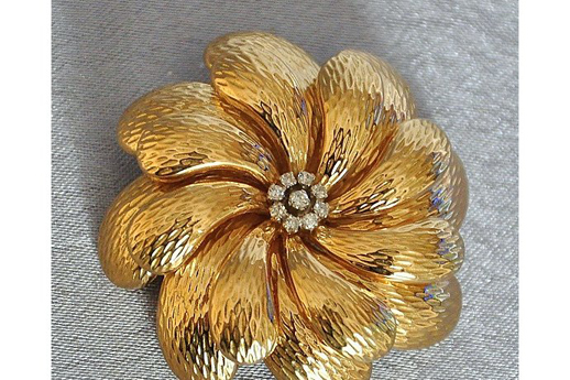Винтажная брошь-подвеска с бриллиантами. Van Cleef & Arpels. 1960 г. Винтажная брошь-подвеска с бриллиантами. Van Cleef & Arpels. 1960 г.