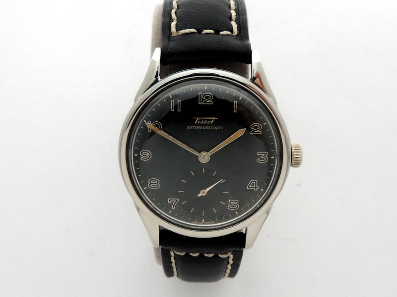 Наручные часы военного типа. Бренд Tissot. Около 1949 г.