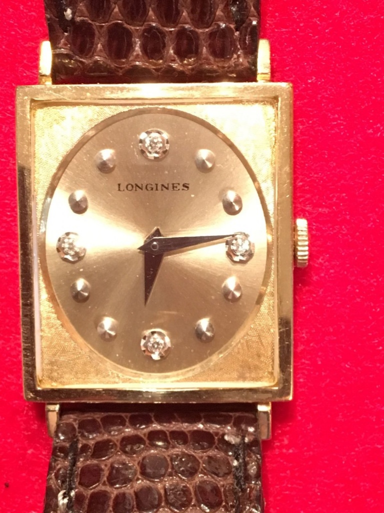 Прямоугольные наручные часы с бриллиантами. Бренд Longines Прямоугольные наручные часы с бриллиантами. Бренд Longines