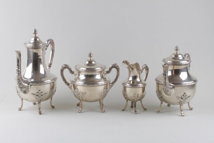 Чайный и кофейный сервиз. Серебро 950 пробы. Франция, конец XIX в.