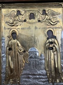 Икона «Святые Ефрем и Аркадий Новоторжские» в окладе и киоте. Дерево, темпера, серебро 84 пробы, Россия, 19 век