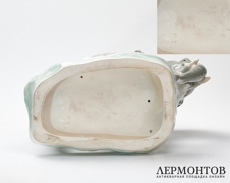 Статуэтка «Слониха и слоненок». Фарфор, Amphora, Чехословакия