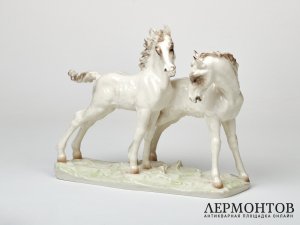 Статуэтка «Жеребята». Фарфор, Lorenz Hutschenreuther, Германия, 1970–1985 годы