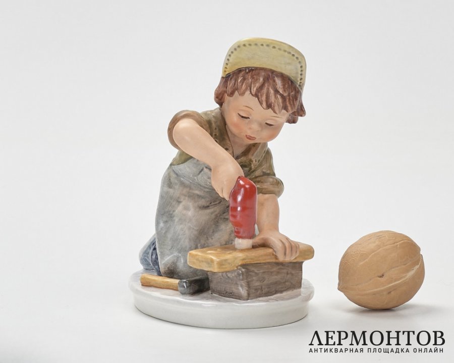 Статуэтка «Маленький мастер». Фарфор, Goebel, Германия, 1979–1990 годы