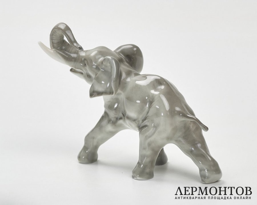 Статуэтка «Слон». Фарфор, Hutschenreuther, Германия, 1970-е годы