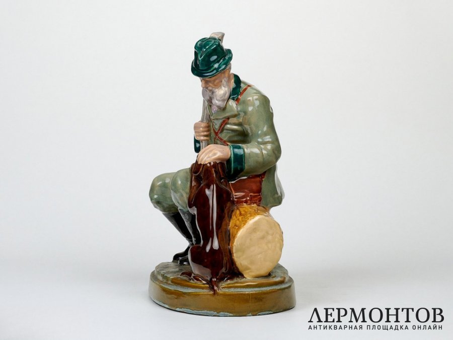 Статуэтка «Охотник с собакой на привале». Керамика, RAKO, Чехословакия, 1940–1950 год