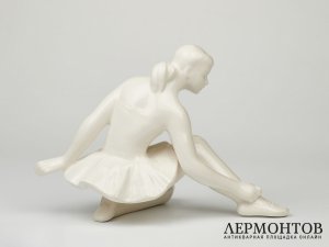 Статуэтка «Балерина». Керамика, Keramia Znojmo, Чехословакия, 1951–1970 годы