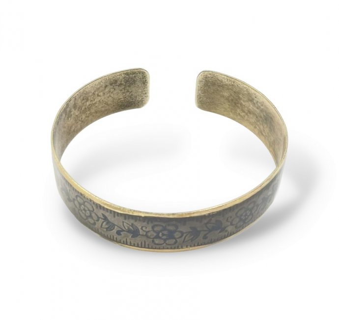 Браслет. Великий Устюг, 1960-70-е гг. Серебро, чернь.