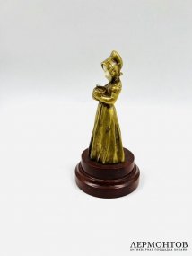 Статуэтка «Девушка с кувшином». Бронза, кость, мрамор, мастер П. Терещук, Австрия, начало 20 века