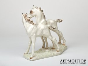 Статуэтка «Жеребята». Фарфор, Lorenz Hutschenreuther, Германия, 1970–1985 годы
