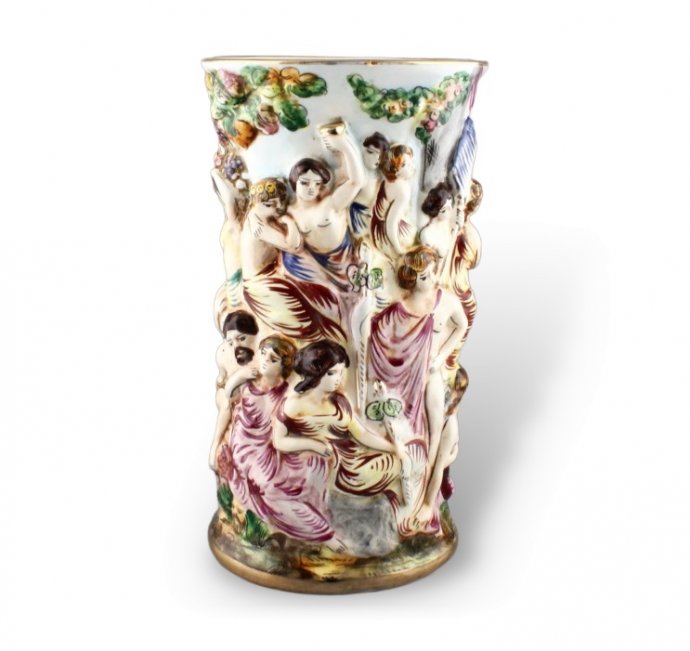 Ваза для цветов от Capodimonte. Фарфор, середина XX в.