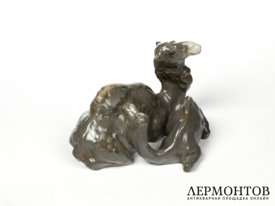 Статуэтка «Верблюды». Фарфор, Royal Dux, Чехословакия, 1950 год