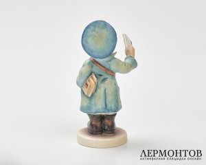 Статуэтка «Почтальон». Фарфор, Goebel, серия Hummel, Германия, 1979–1990 годы