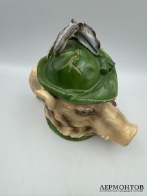 Кружка «Голова вепря». Фаянс, роспись, Кировский завод, СССР, 1930-е годы