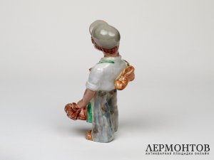 Статуэтка «Сапожник». Керамика, Венгрия, 1950 год