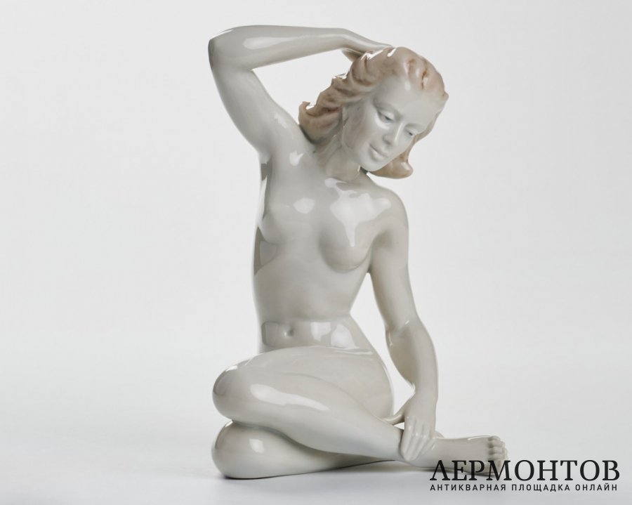 Статуэтка «Обнажённая девушка». Фарфор, Metzler & Ortloff, Германия, 1930–1972 годы
