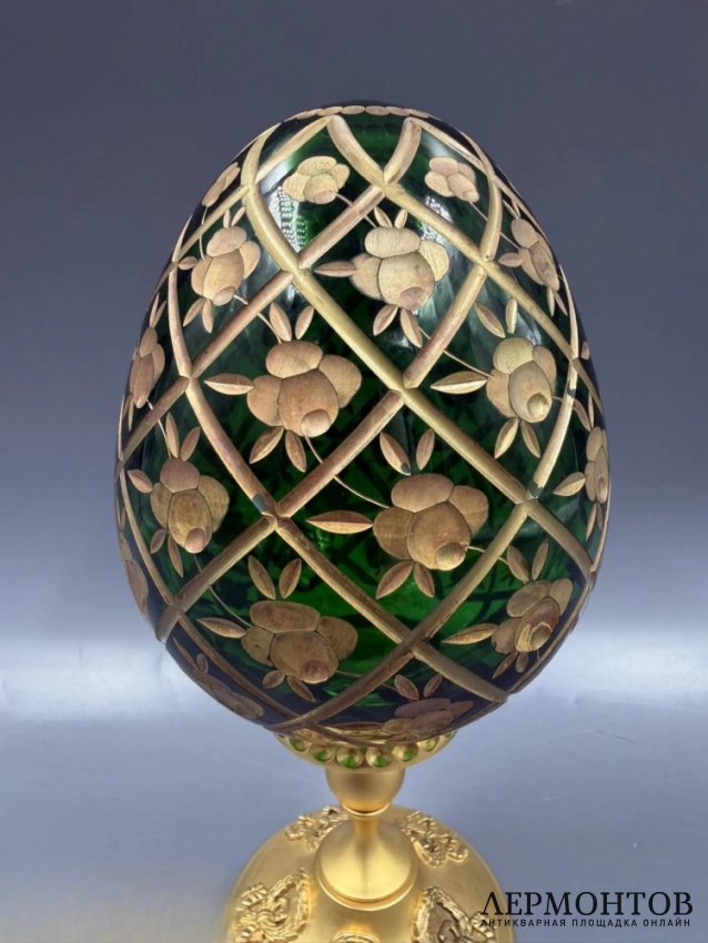 Яйцо «Rose Trellis». Бронза, хрусталь, золочение, House of Fabergé