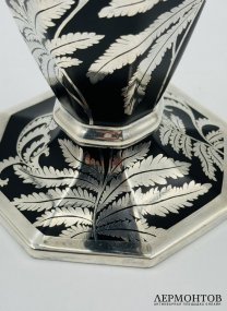 Ваза для цветов в технике silver overlay. Фарфор, серебро, Rosenthal, Германия, 1950–1970 годы