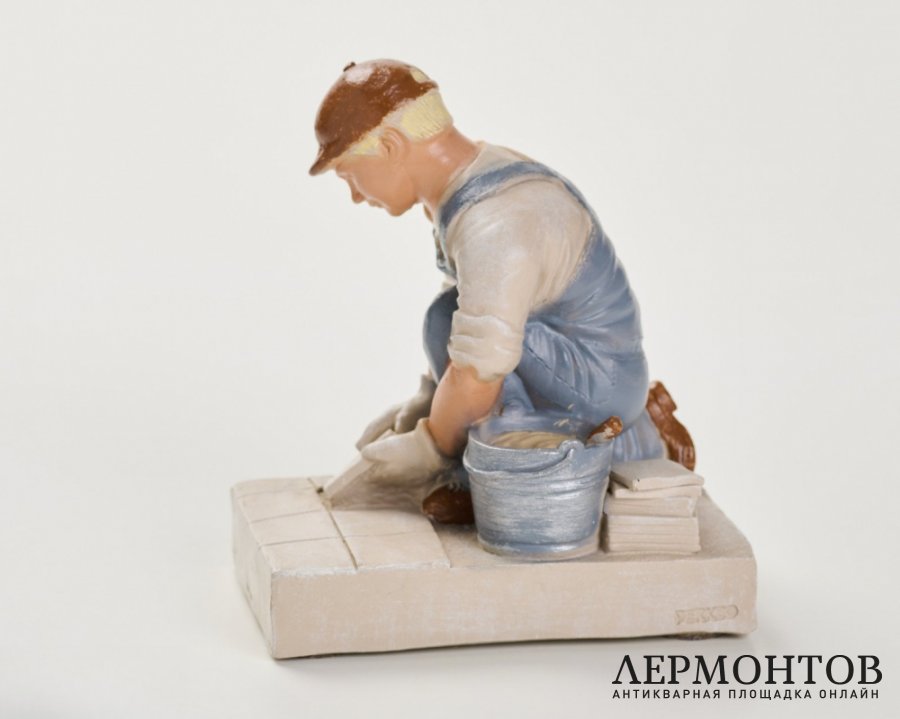 Статуэтка «Плиточник». Гипс, Perkeo, Нидерланды, 1970-е годы