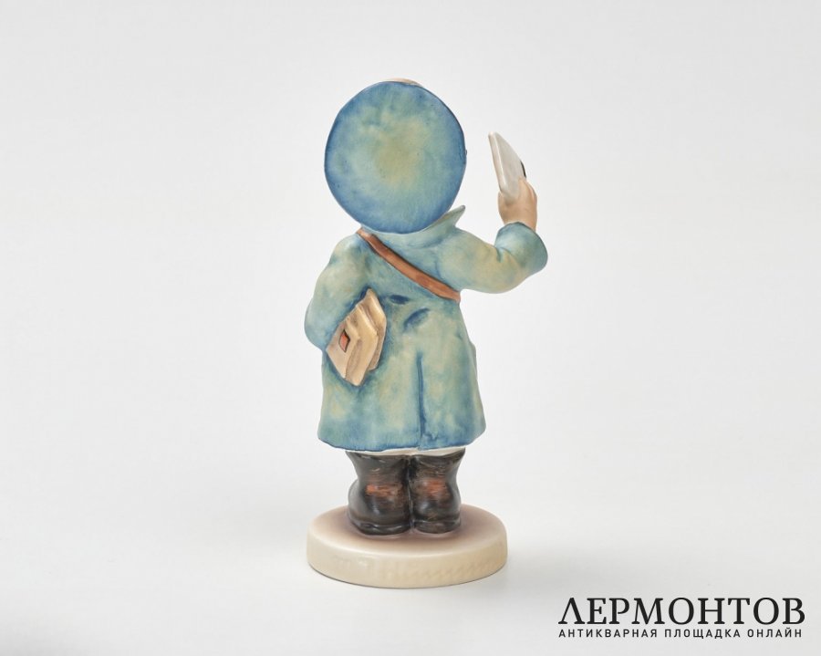 Статуэтка «Почтальон». Фарфор, Goebel, серия Hummel, Германия, 1979–1990 годы