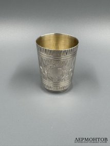 Стопка с декором тромплей. Серебро 84 пробы, И. Салтыков, Россия, 1899–1908 годы
