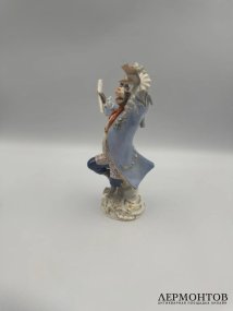 Статуэтка «Дирижёр» из «Обезьяньего оркестра». Фарфор, роспись, Meissen, скульптор И. И. Кендлер, Германия, 20 век