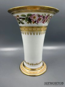 Ваза «Botanique». Лиможский фарфор, золото, Bernardaud, Франция