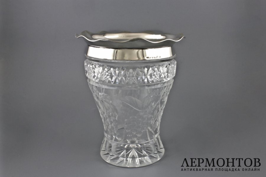 Ваза для цветов. Хрусталь, серебро 800 пробы. Австрия, Вена, 1930-е гг.