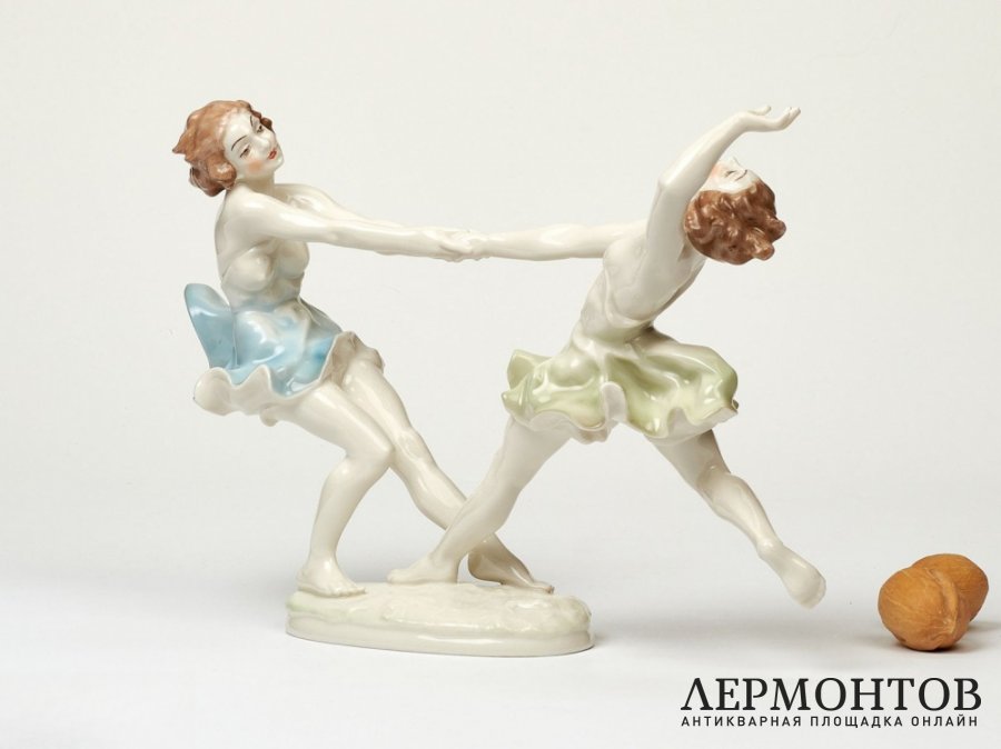 Статуэтка «Девушки кружатся». Фарфор, Hutschenreuther, Германия, 1955–1968 годы