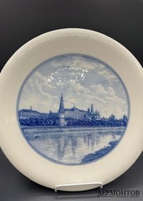Блюдо с видом Московского Кремля. Фарфор, Meissen, Германия, 20 век