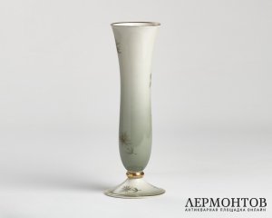 Ваза «Сосновая ветка». Фарфор, Rosenthal, Германия, 1940 год