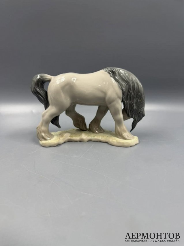 Статуэтка «Конь-тяжеловоз». Фарфор, Lladro, Испания