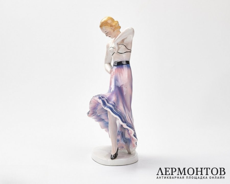 Статуэтка «Танцовщица». Фаянс, Sitzendorf, Германия, 1930-е годы