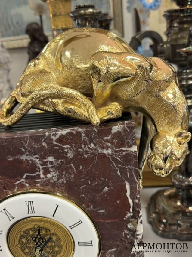 Настольные часы с пантерой. Мрамор, медь, позолота, дерево, Credan, Испания, наши дни