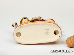 Статуэтка «Дети с корзиной цветов». Фарфор, Rudolf Heinz, Германия, 1930–1940 годы