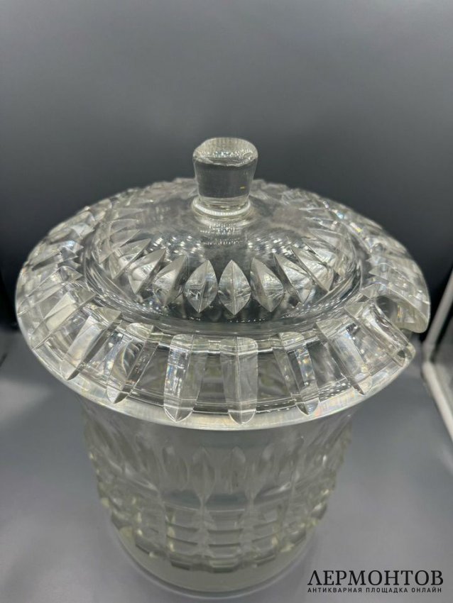 Ёмкость для крюшона с крышкой. Хрусталь, резьба, Западная Европа, 1-я половина 20 века