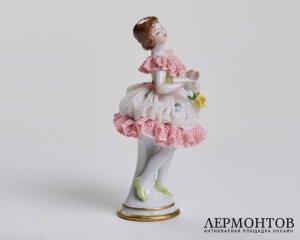 Статуэтка «Танцовщица». Кружевной фарфор, Volkstedt, Германия, вторая половина XX века
