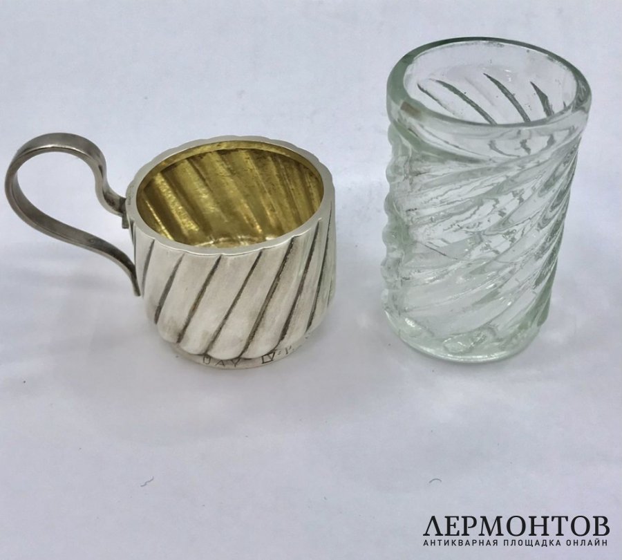 Миниатюрный подстаканник со стаканом. Серебро 84 пробы, золочение, Г. П. Грачёв, Россия, конец 19 века