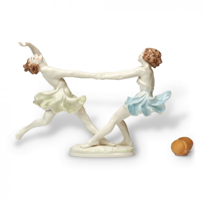 Статуэтка «Девушки кружатся». Фарфор, Hutschenreuther, Германия, 1955–1968 годы