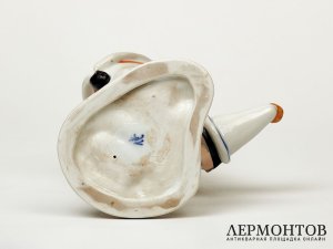 Статуэтка «Клоун, стоящий на руках». Фарфор, Karl Ens, Германия, 1900–1918 годы