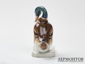 Статуэтка «Утка и лягушка». Фарфор, Royal Dux, Чехословакия