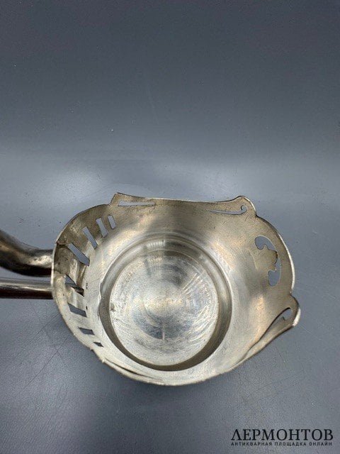 Подстаканник в стиле модерн. Серебро 84 пробы, мастер Постников, Россия, 1908–1917 годы