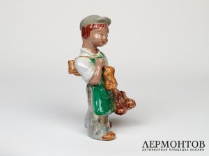 Статуэтка «Сапожник». Керамика, Венгрия, 1950 год