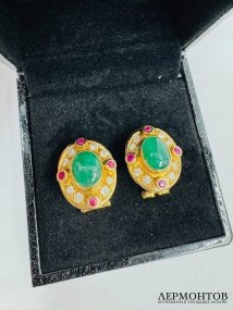 Серьги с изумрудами, сапфирами и бриллиантами. Золото 750 пробы, Западная Европа, 1-я половина 20 века