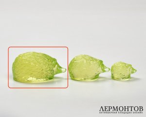 Статуэтка «Ёж». Урановое стекло, Чехия