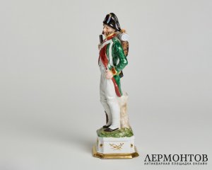 Статуэтка «Пехотинец». Фарфор, Capodimonte, Италия